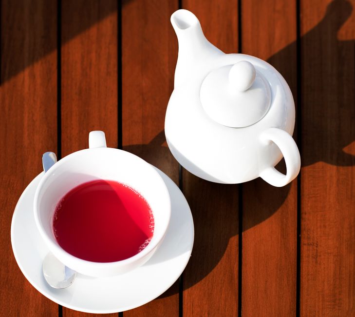 Élénk rubinvörös hibiszkusz tea